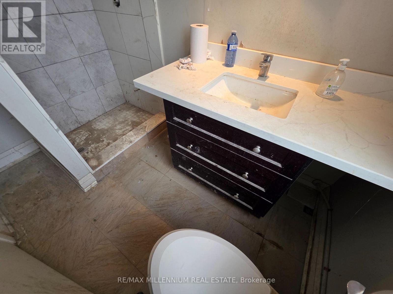 1 - 465 Norfinch Drive Property Photo 13