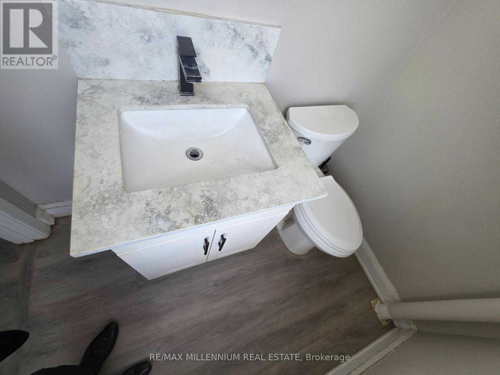 1 - 465 Norfinch Drive Property Photo 15