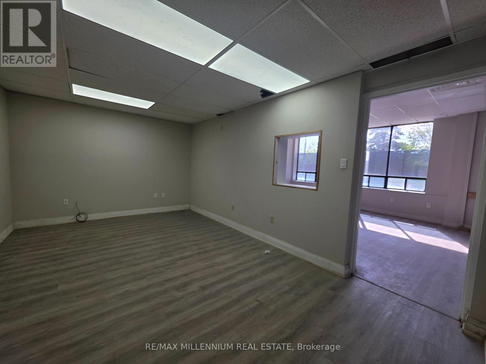 1 - 465 Norfinch Drive Property Photo 20