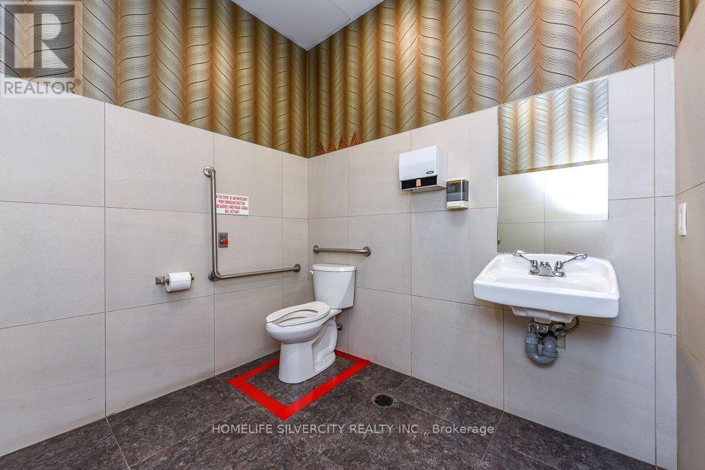 105 - 275 Gardenbrooke Trail Property Photo 19