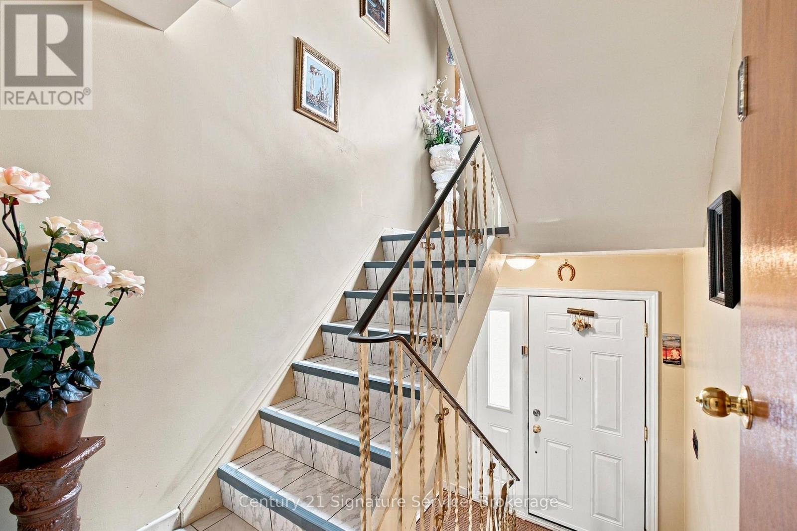 524 Silverthorn Avenue Property Photo 6