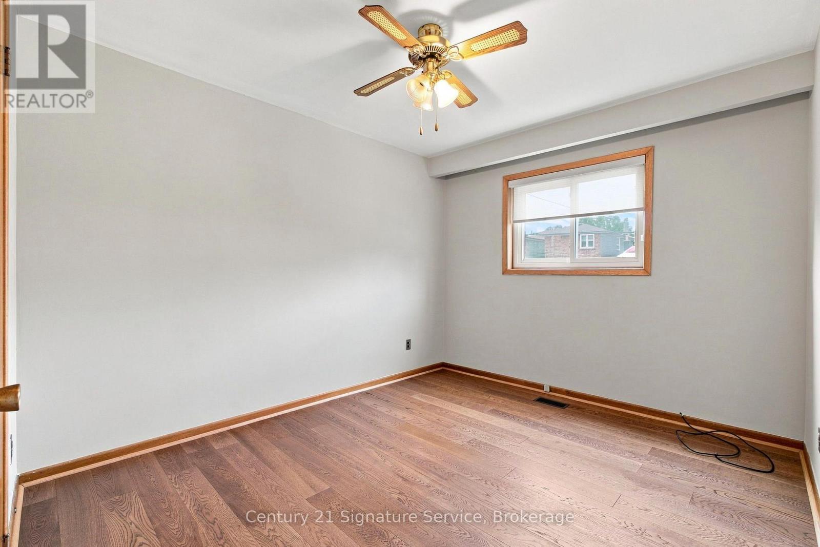 524 Silverthorn Avenue Property Photo 15