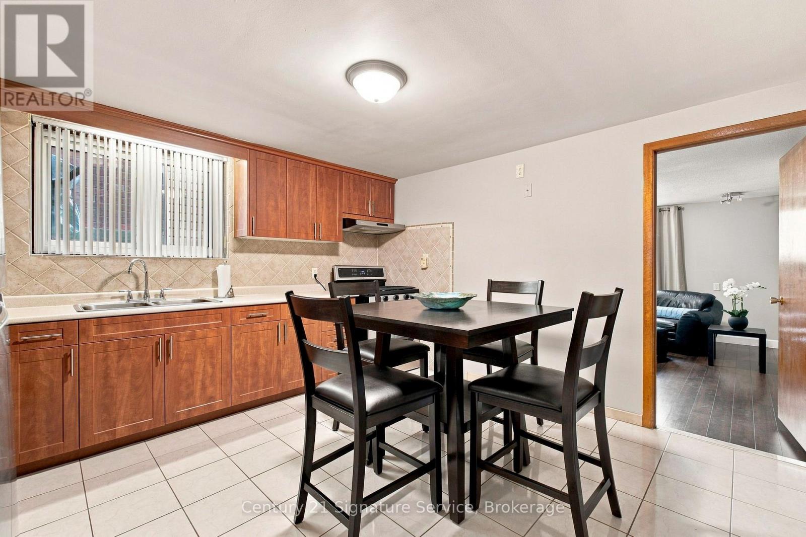 524 Silverthorn Avenue Property Photo 24