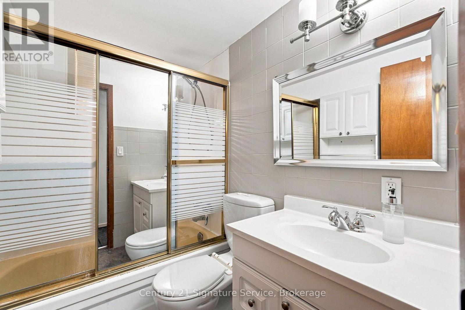 524 Silverthorn Avenue Property Photo 29