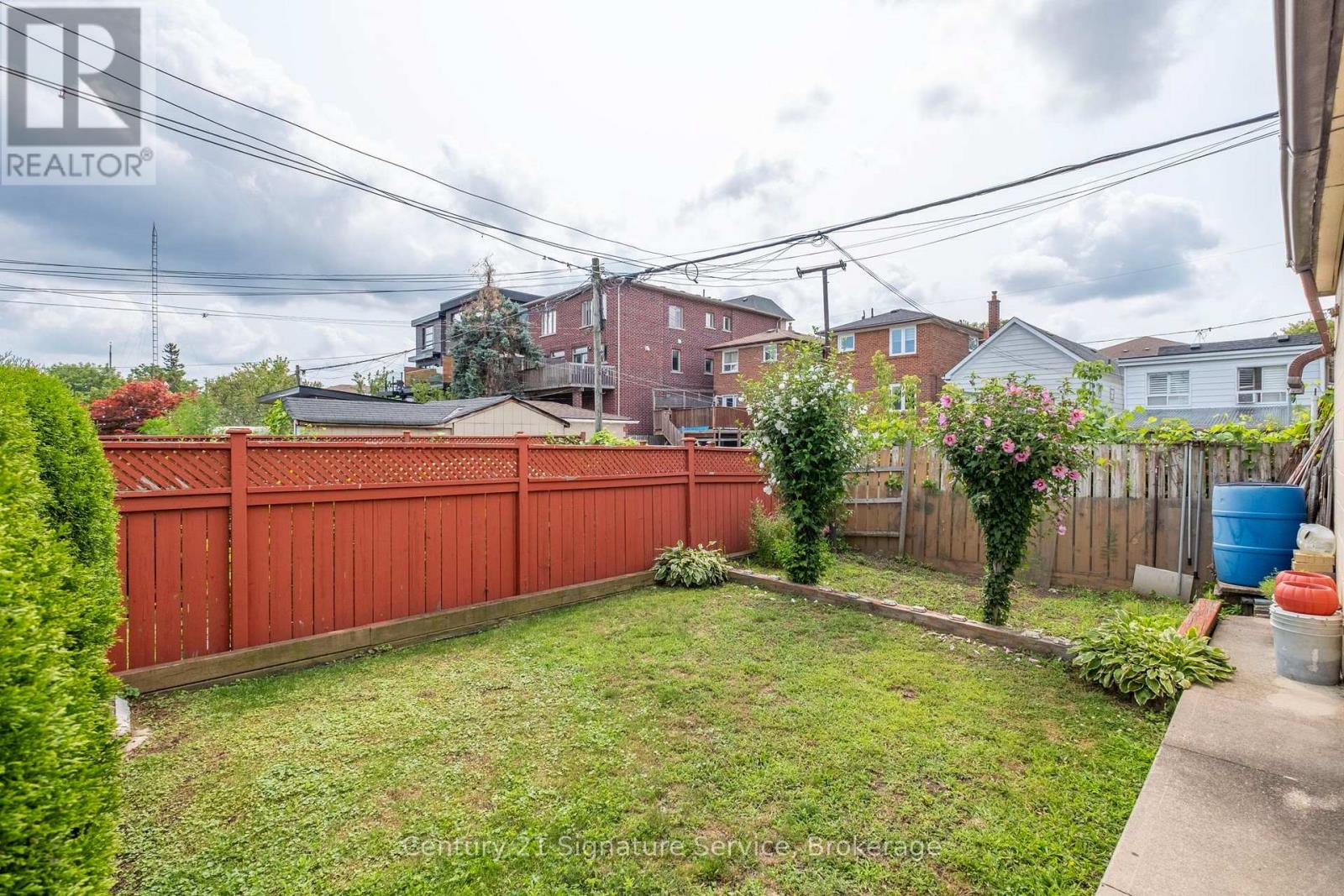 524 Silverthorn Avenue Property Photo 36