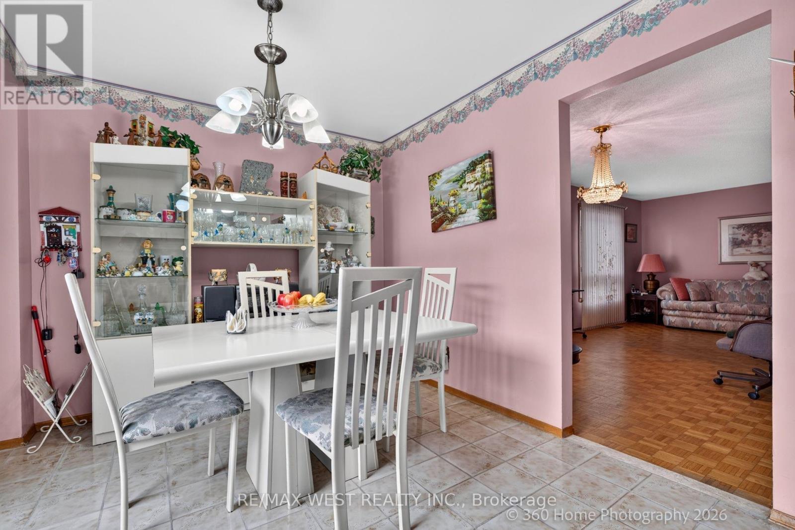 4157 Ottewell Crescent Property Photo 8