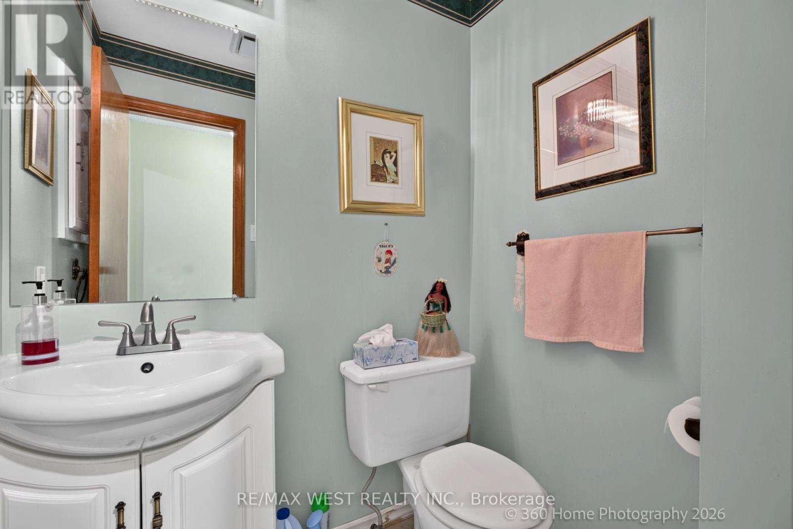 4157 Ottewell Crescent Property Photo 11