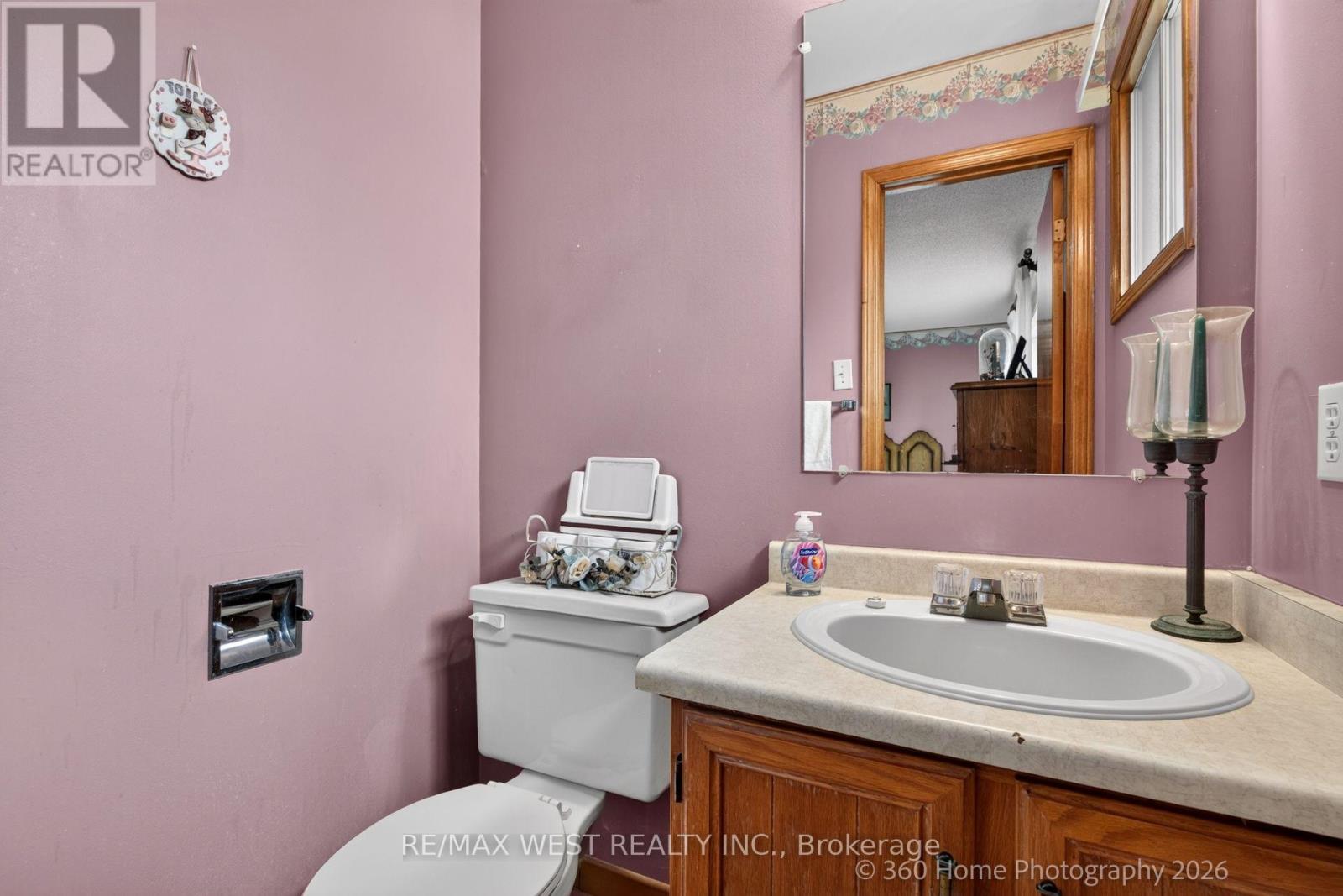4157 Ottewell Crescent Property Photo 17