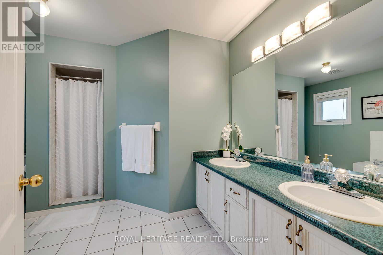 1451 Ravensmoor Crescent Property Photo 26