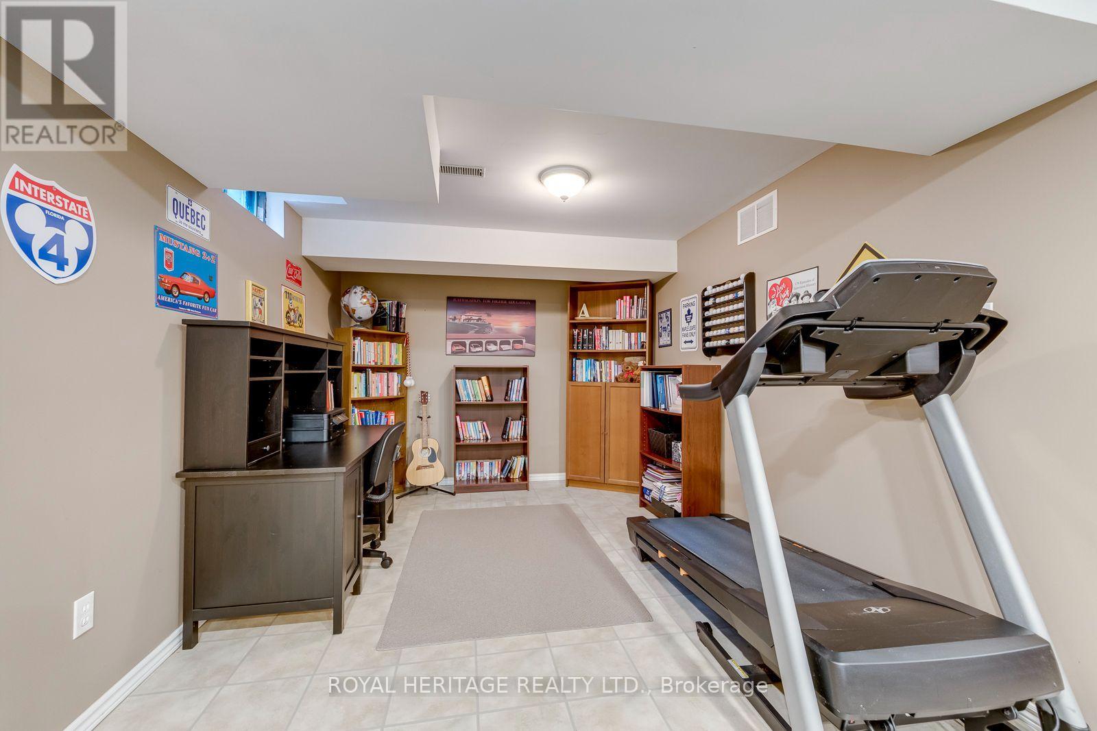 1451 Ravensmoor Crescent Property Photo 36