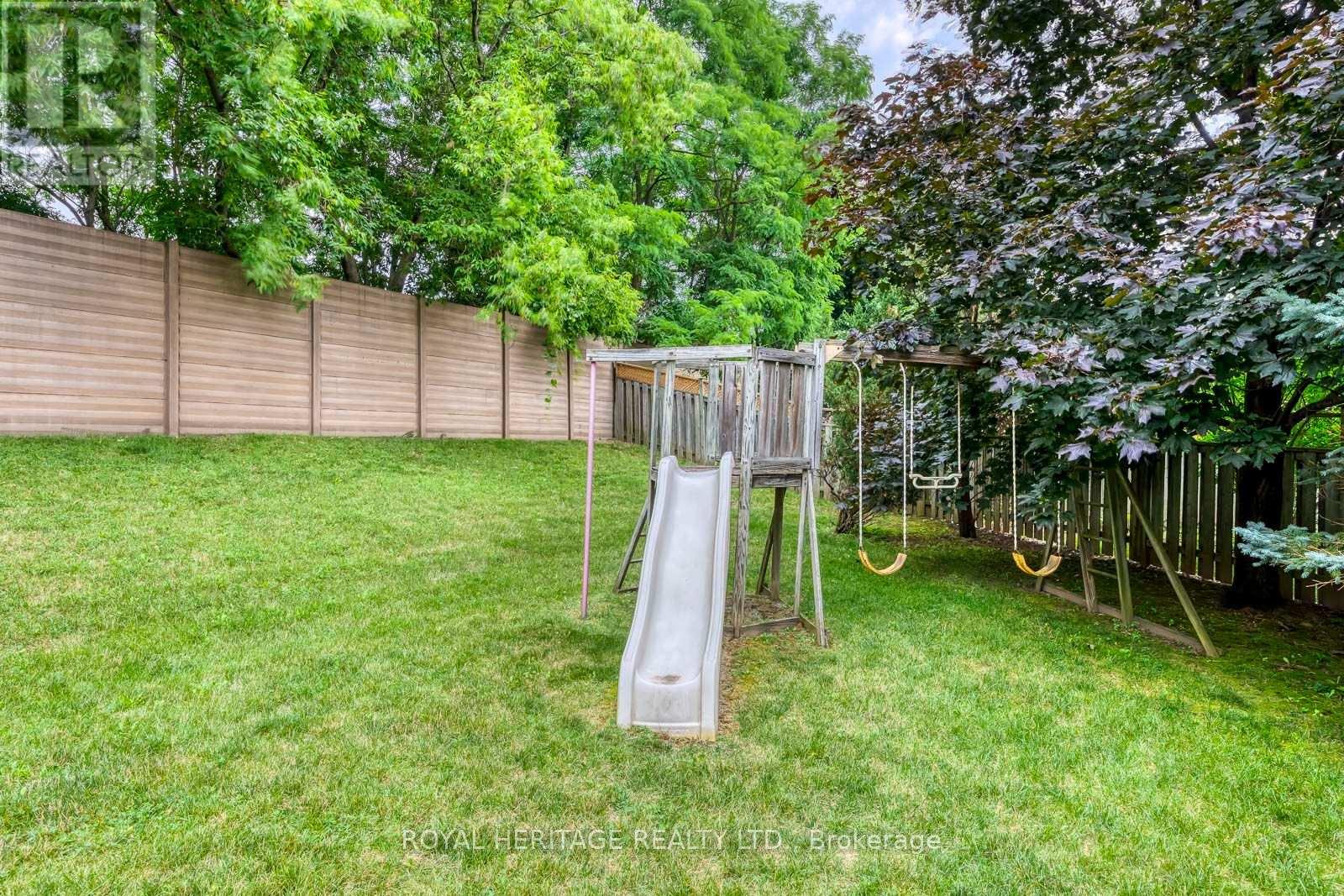 1451 Ravensmoor Crescent Property Photo 46