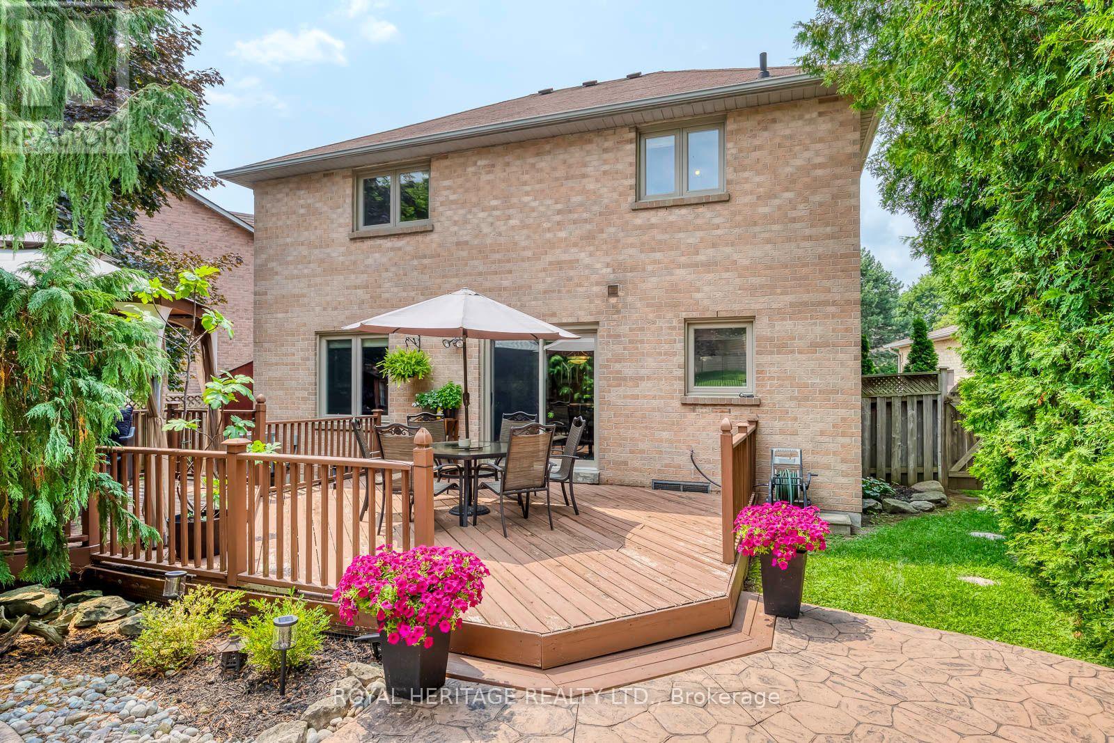 1451 Ravensmoor Crescent Property Photo 48