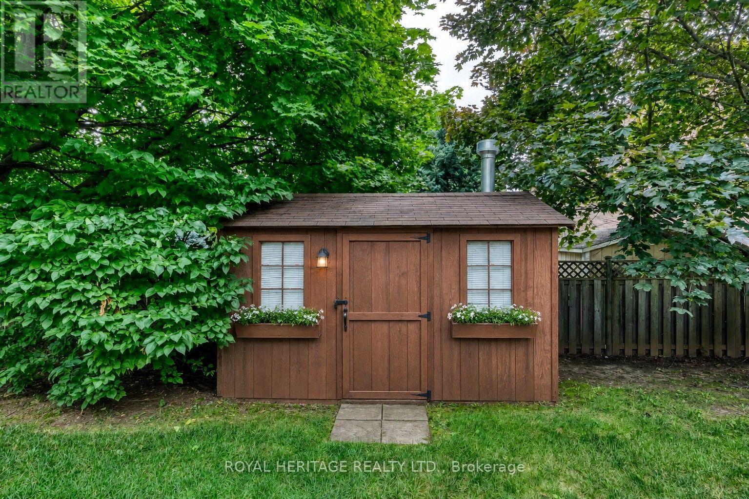 1451 Ravensmoor Crescent Property Photo 49