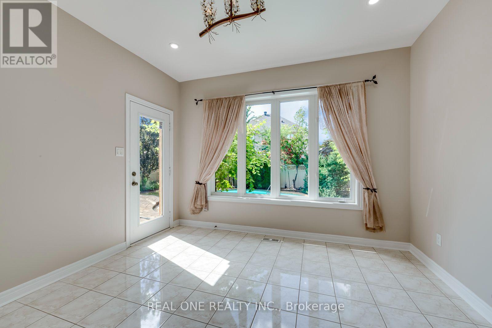 1387 Ferncrest Road Property Photo 19