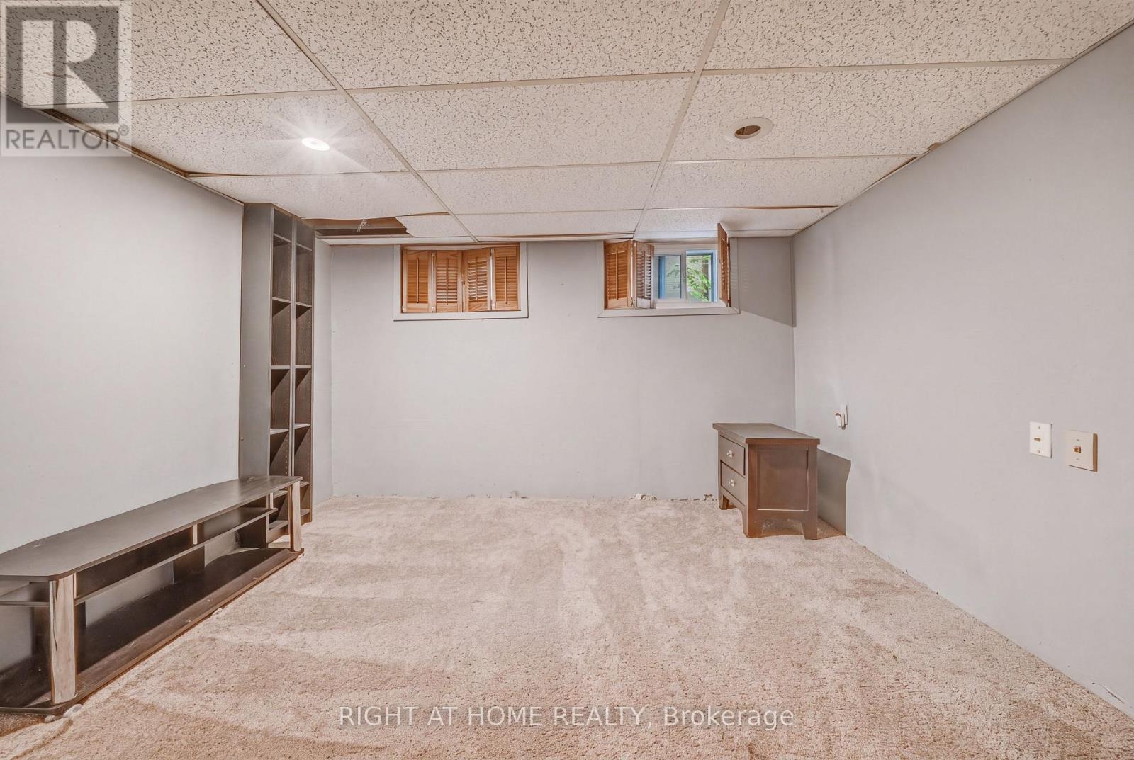 398 Tennyson Drive Property Photo 20