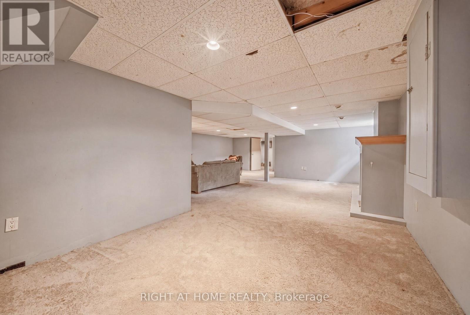 398 Tennyson Drive Property Photo 21