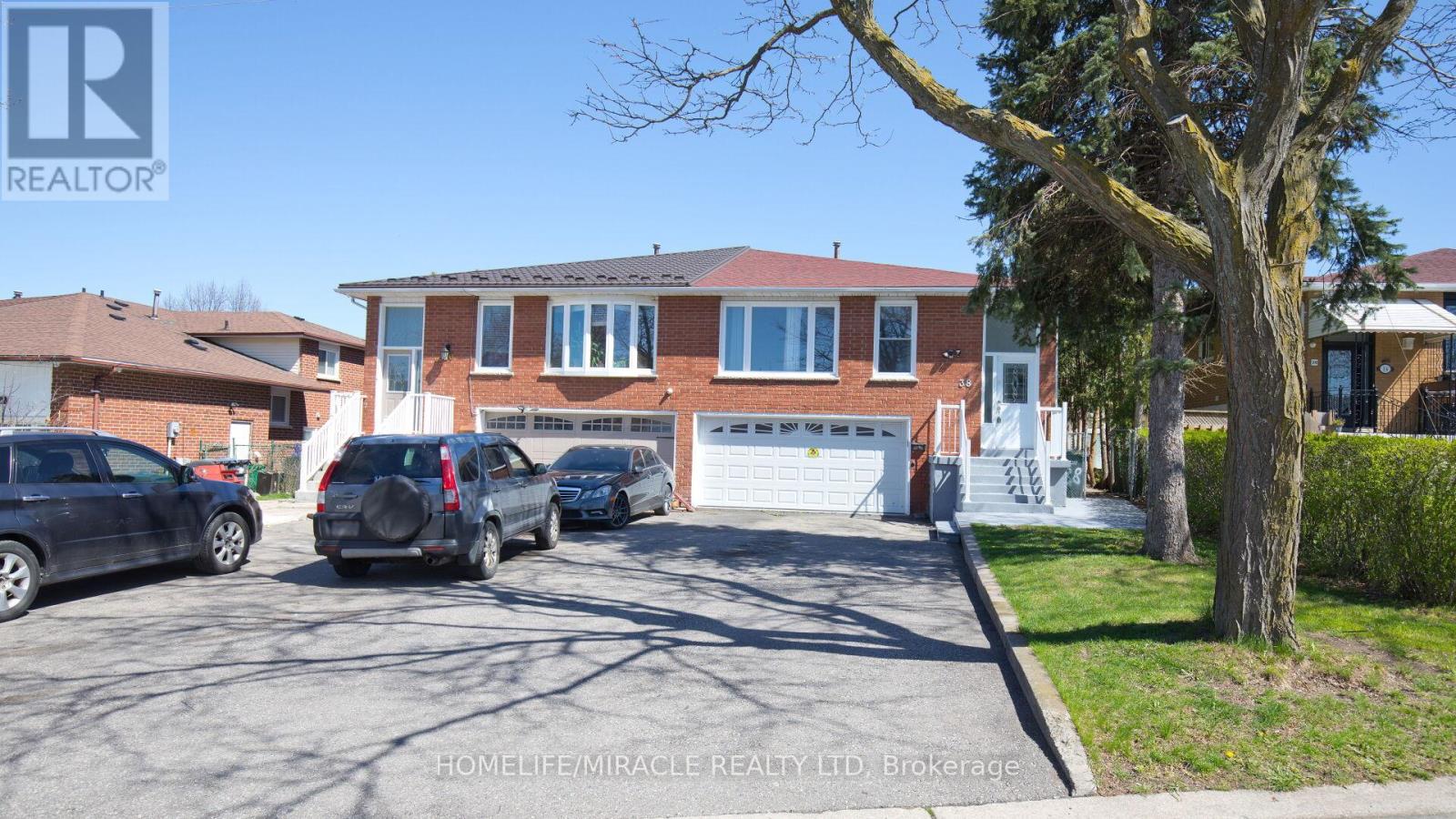 38 Medici Place Property Photo 3