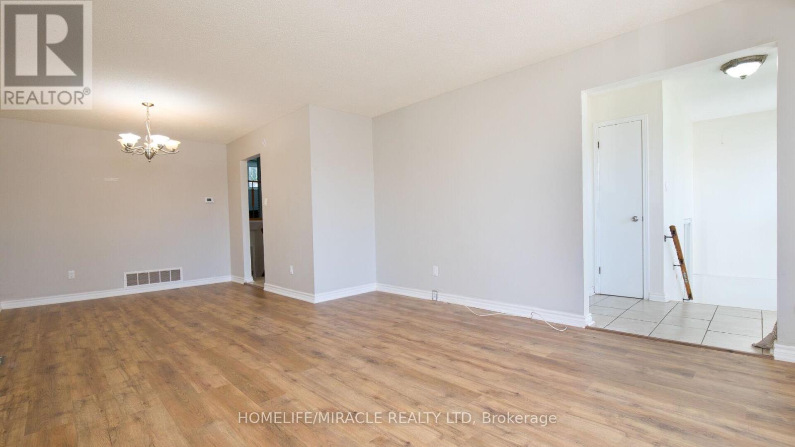 38 Medici Place Property Photo 8