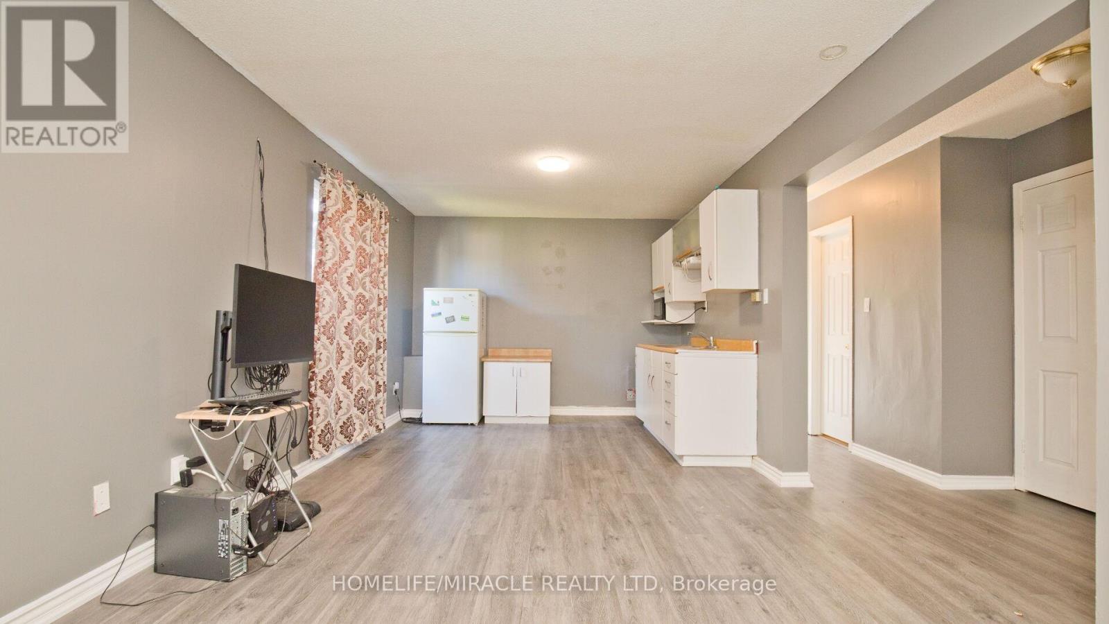38 Medici Place Property Photo 26