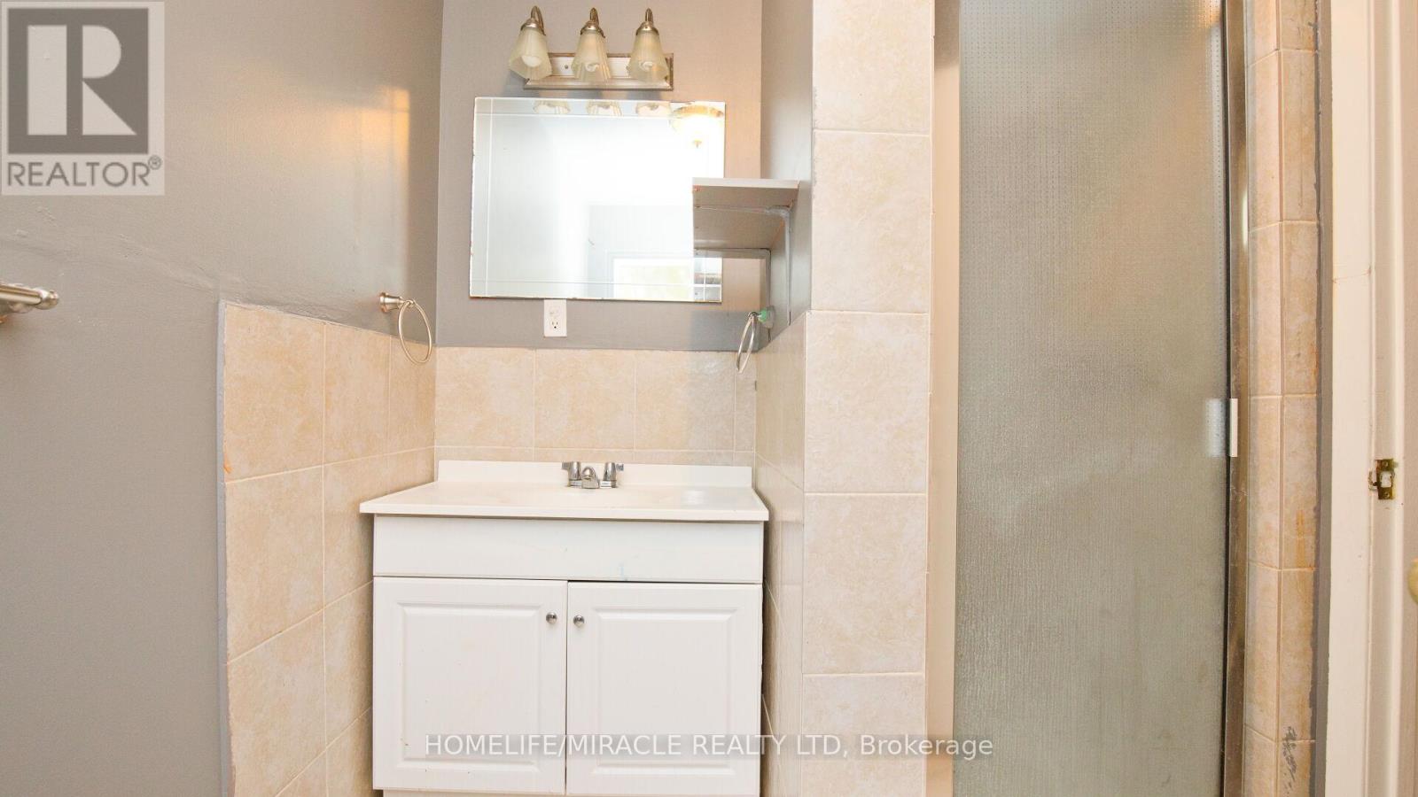 38 Medici Place Property Photo 32
