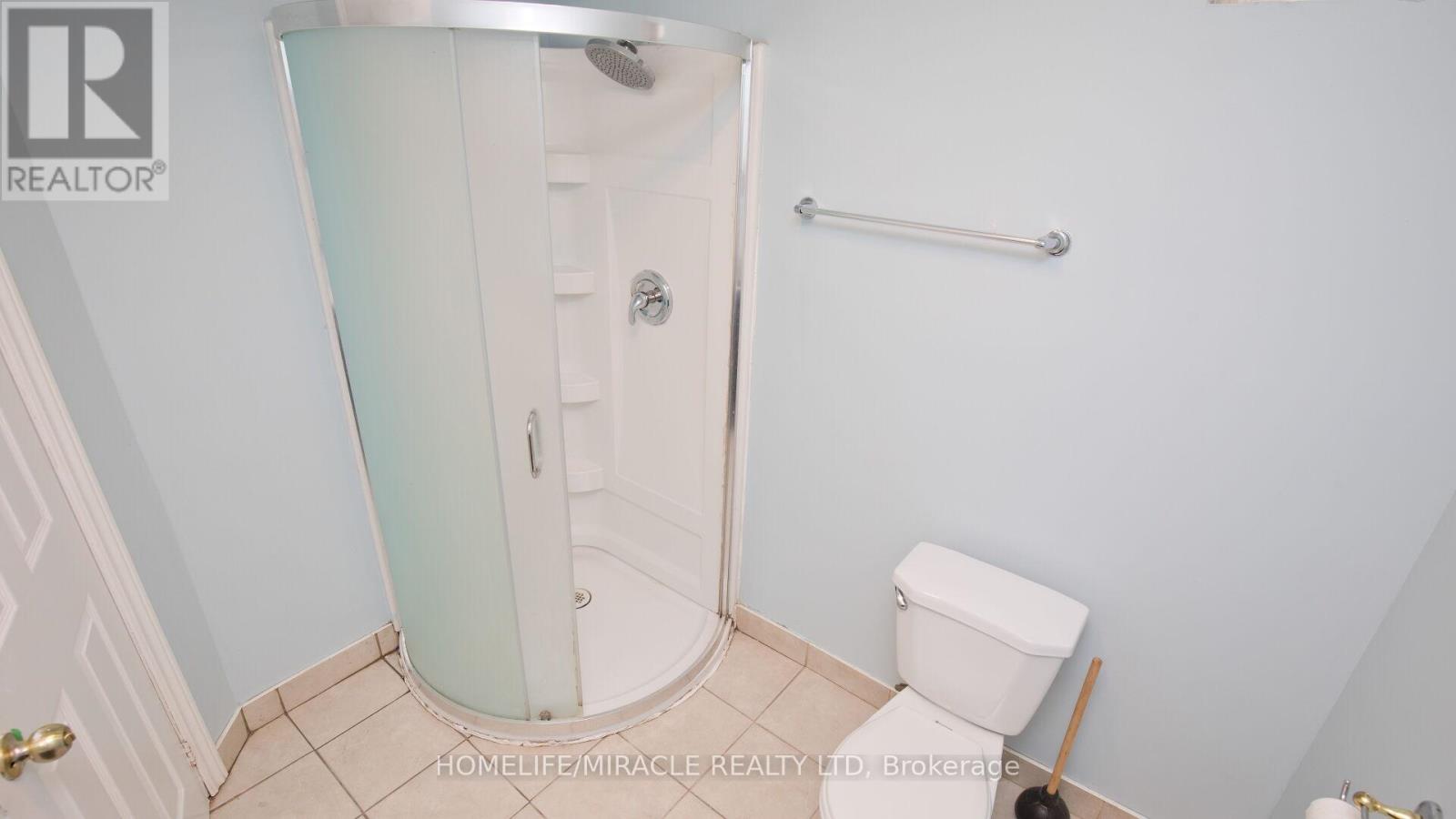 38 Medici Place Property Photo 43