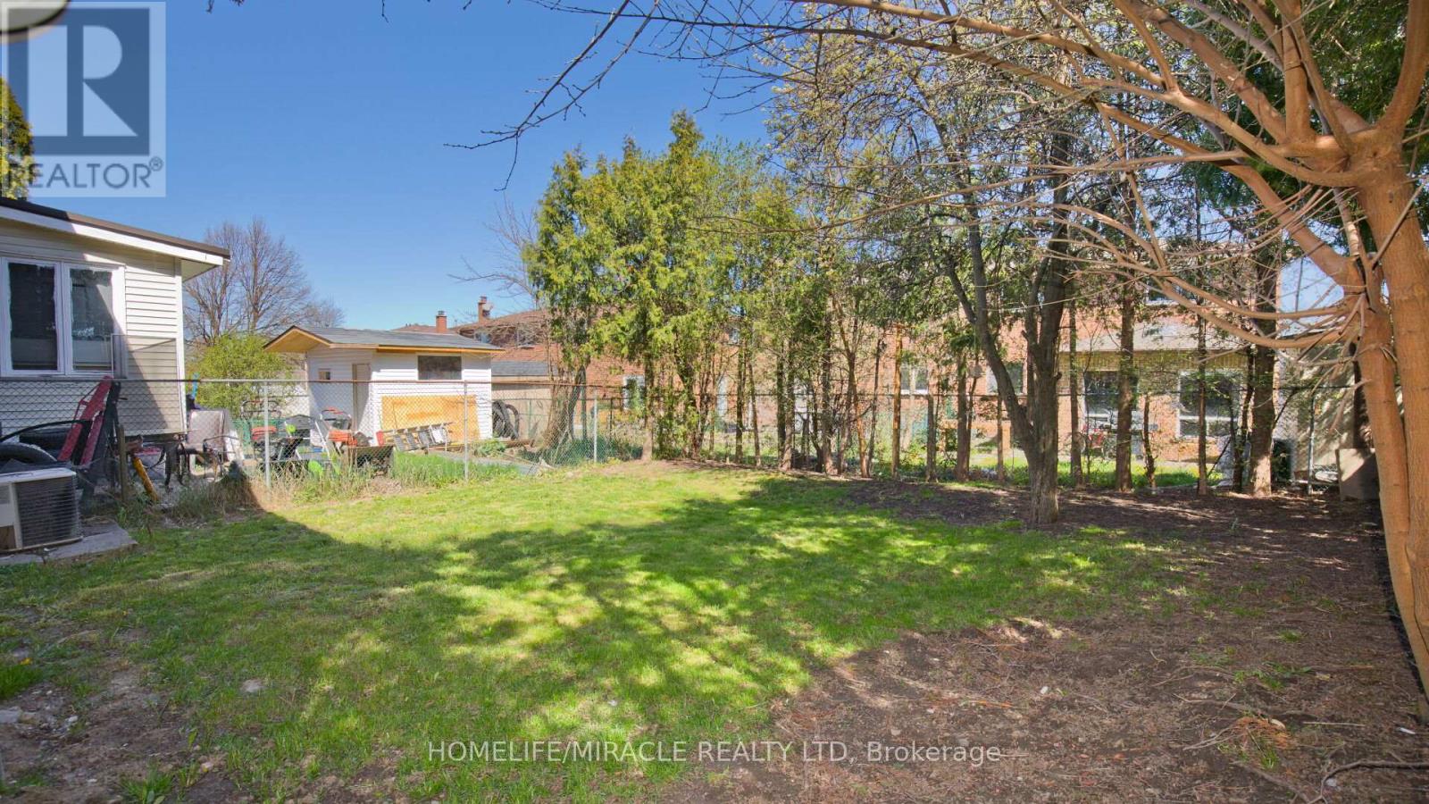 38 Medici Place Property Photo 48