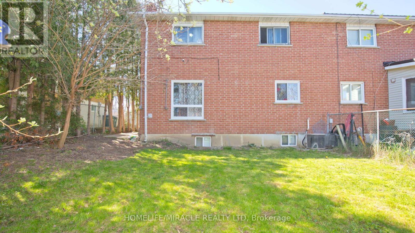 38 Medici Place Property Photo 49