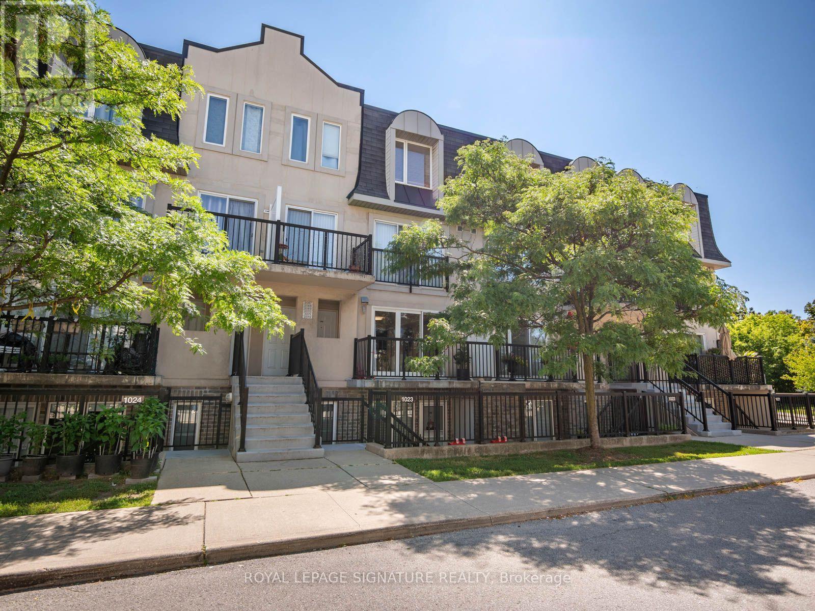 2067 - 65 George Appleton Way Property Photo 2