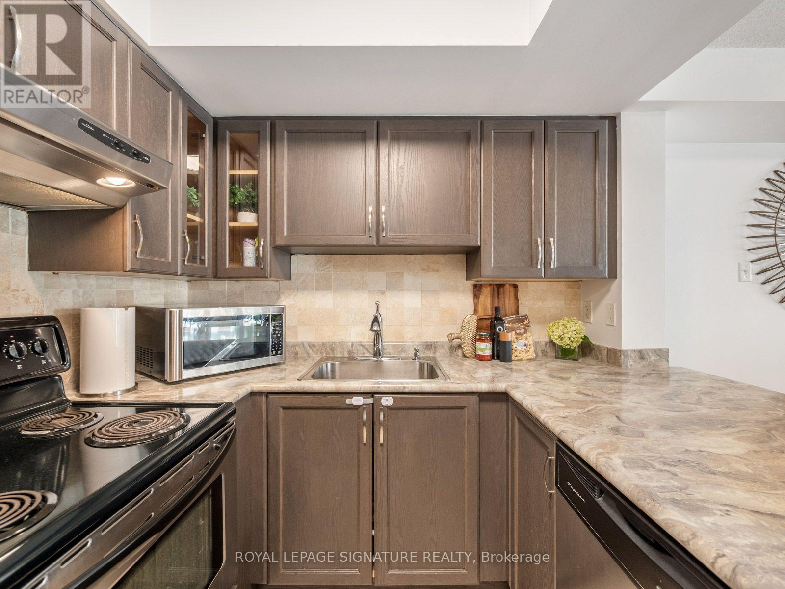 2067 - 65 George Appleton Way Property Photo 19