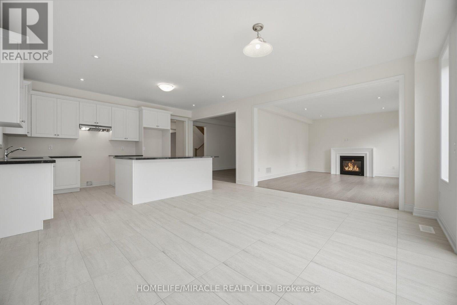 46 Stratford Drive Property Photo 14