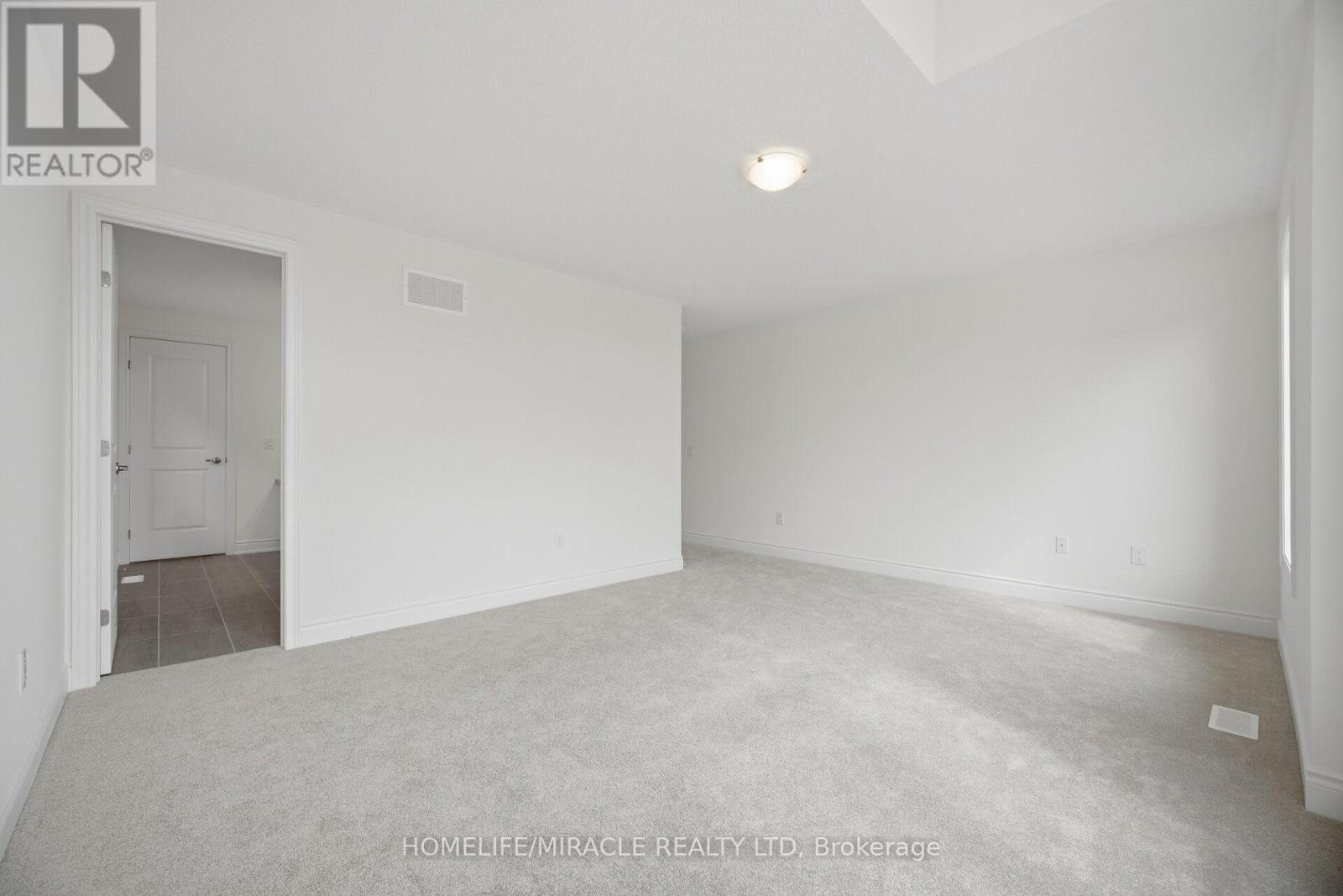 46 Stratford Drive Property Photo 35