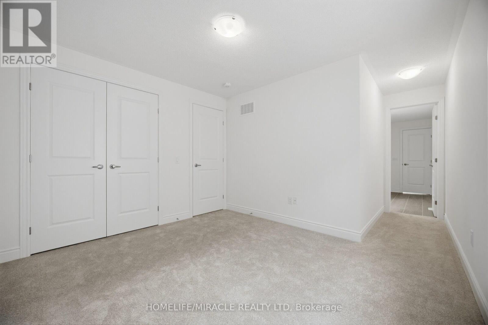 46 Stratford Drive Property Photo 39