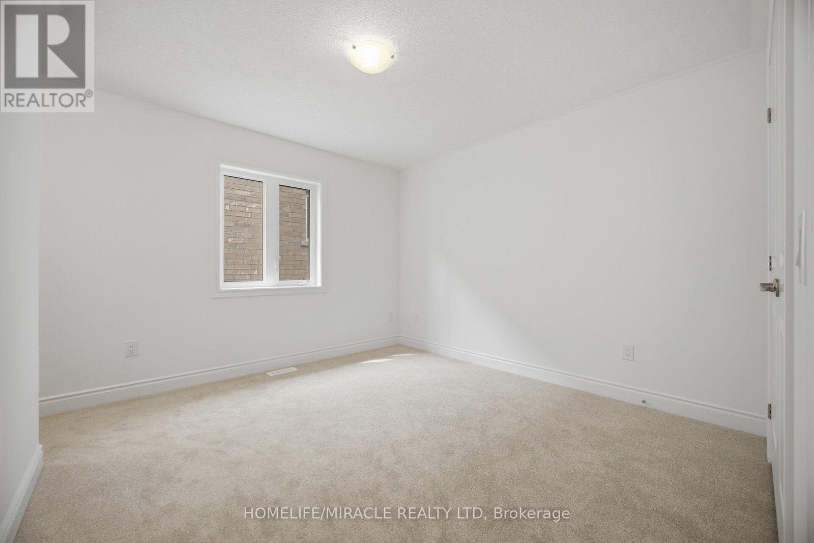 46 Stratford Drive Property Photo 40