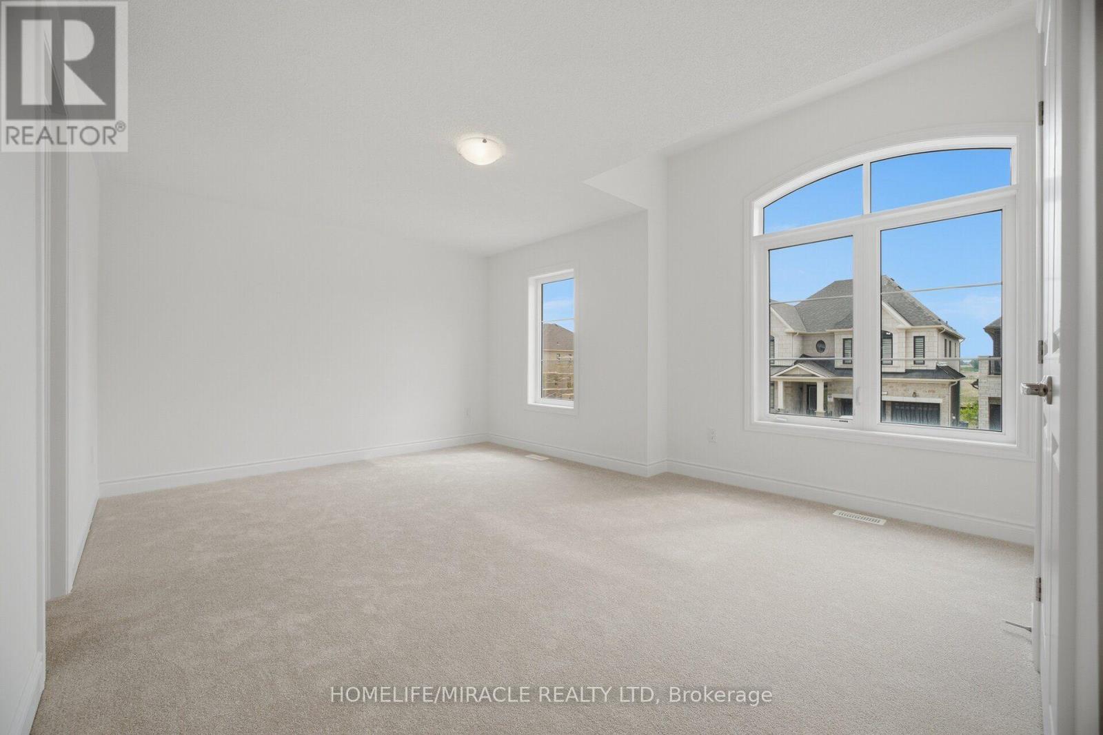 46 Stratford Drive Property Photo 41