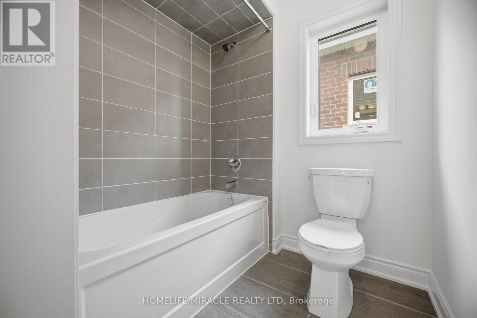 46 Stratford Drive Property Photo 44