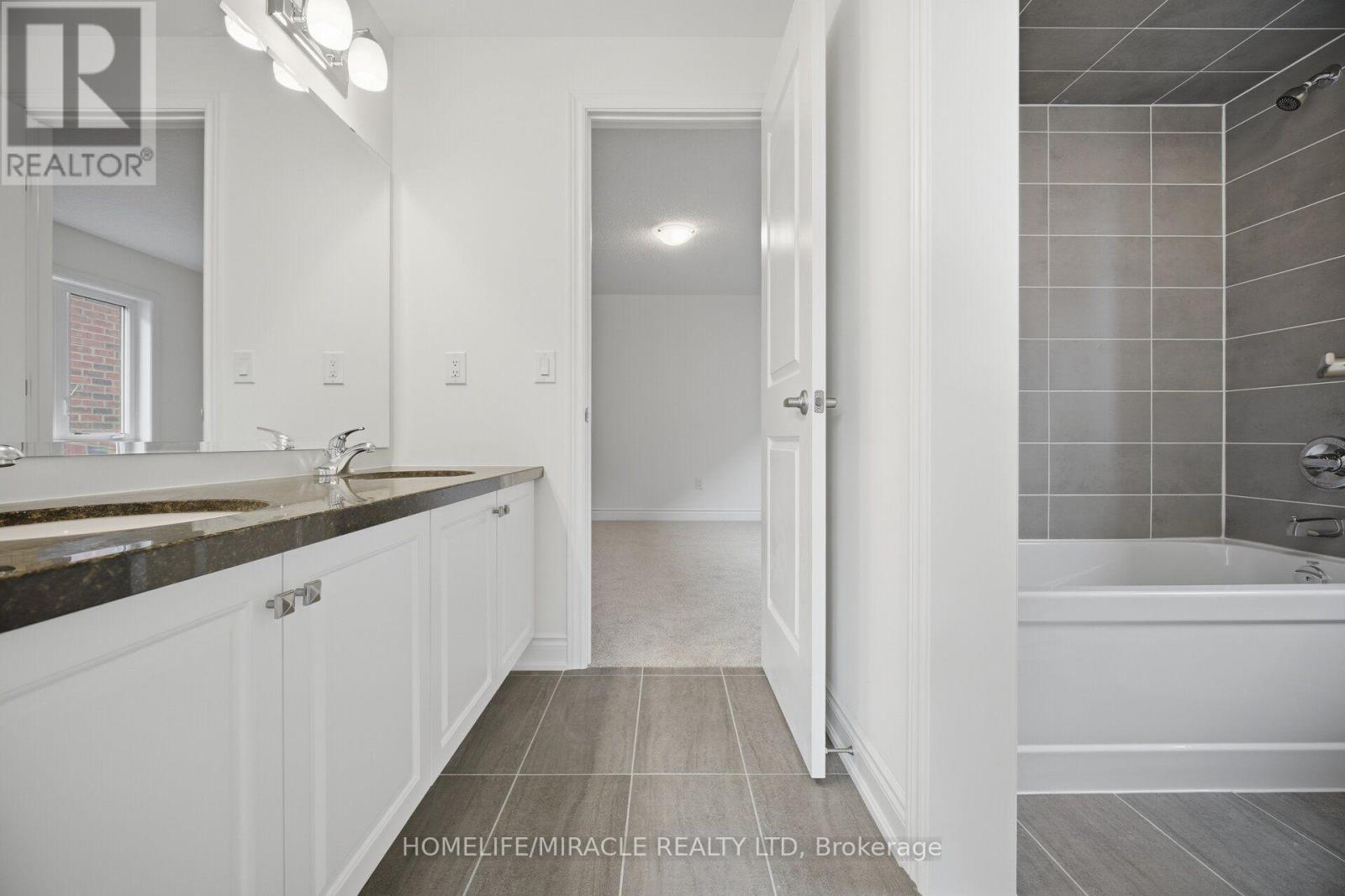 46 Stratford Drive Property Photo 45