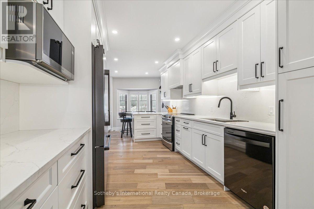 10 Southwind Terrace Property Photo 12