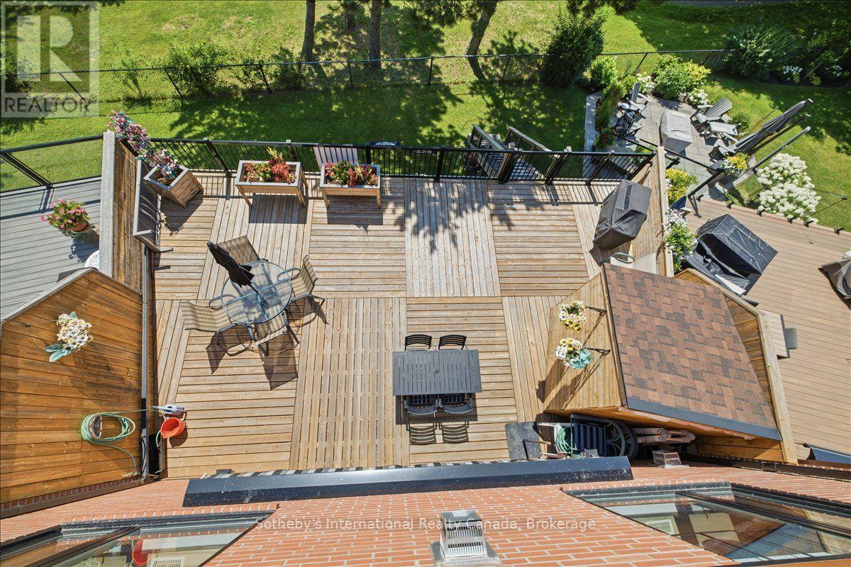 10 Southwind Terrace Property Photo 37