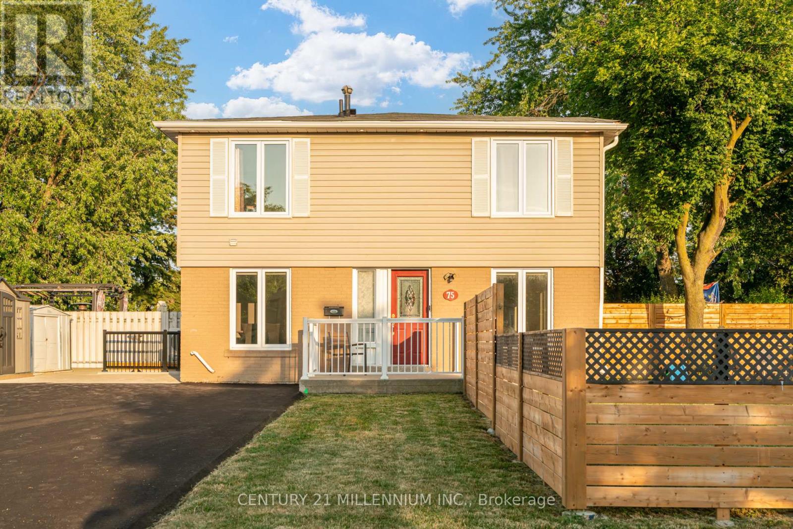 75 Goldcrest Road Property Photo 1