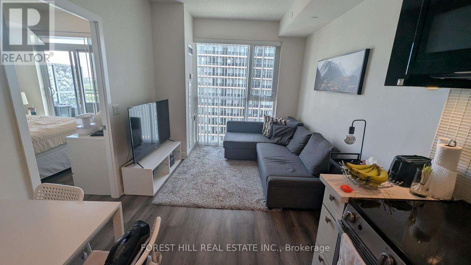 2605 - 33 Shore Breeze Drive Property Photo 8