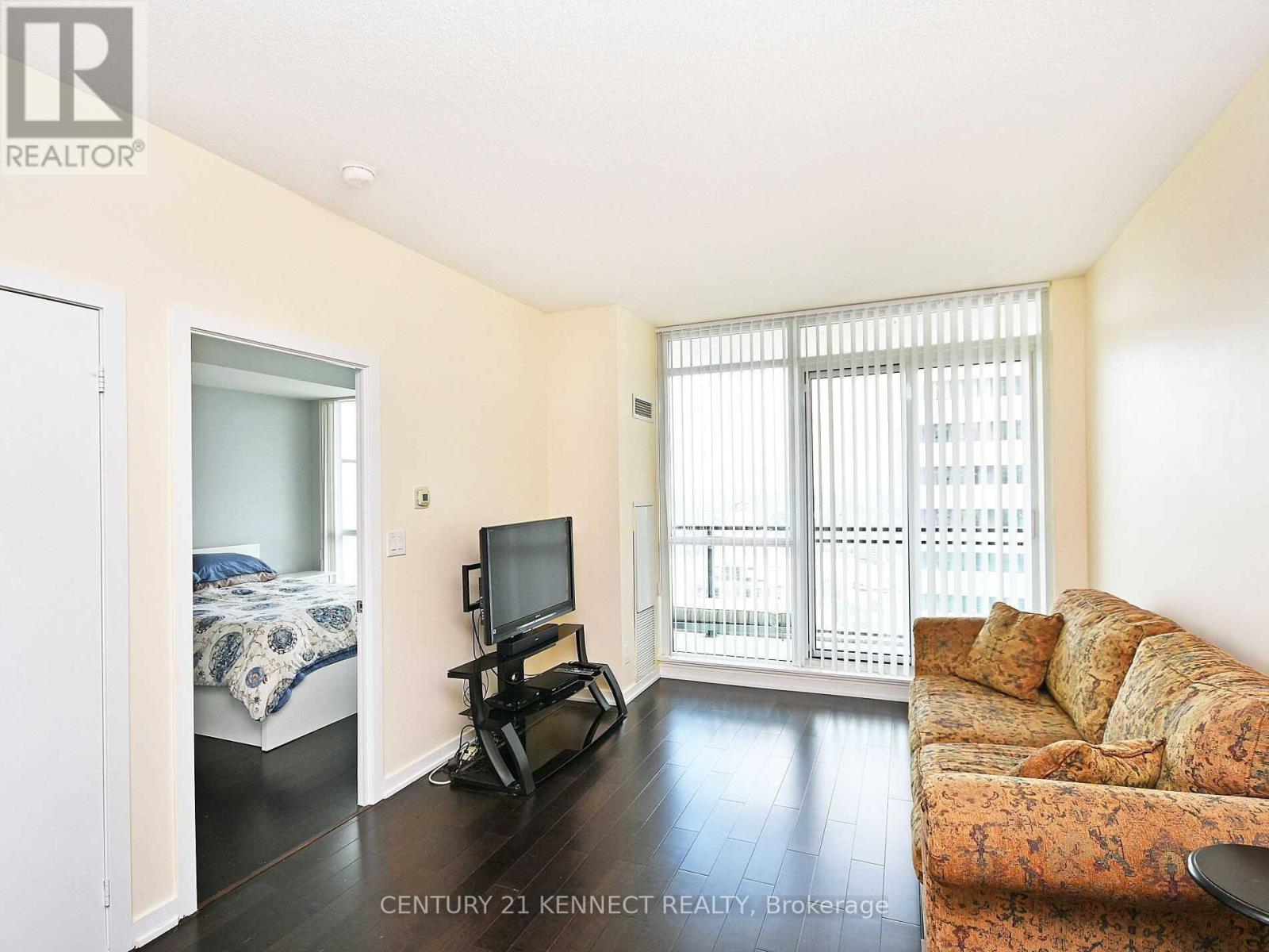 3910 - 4070 Confederation Parkway Property Photo 7