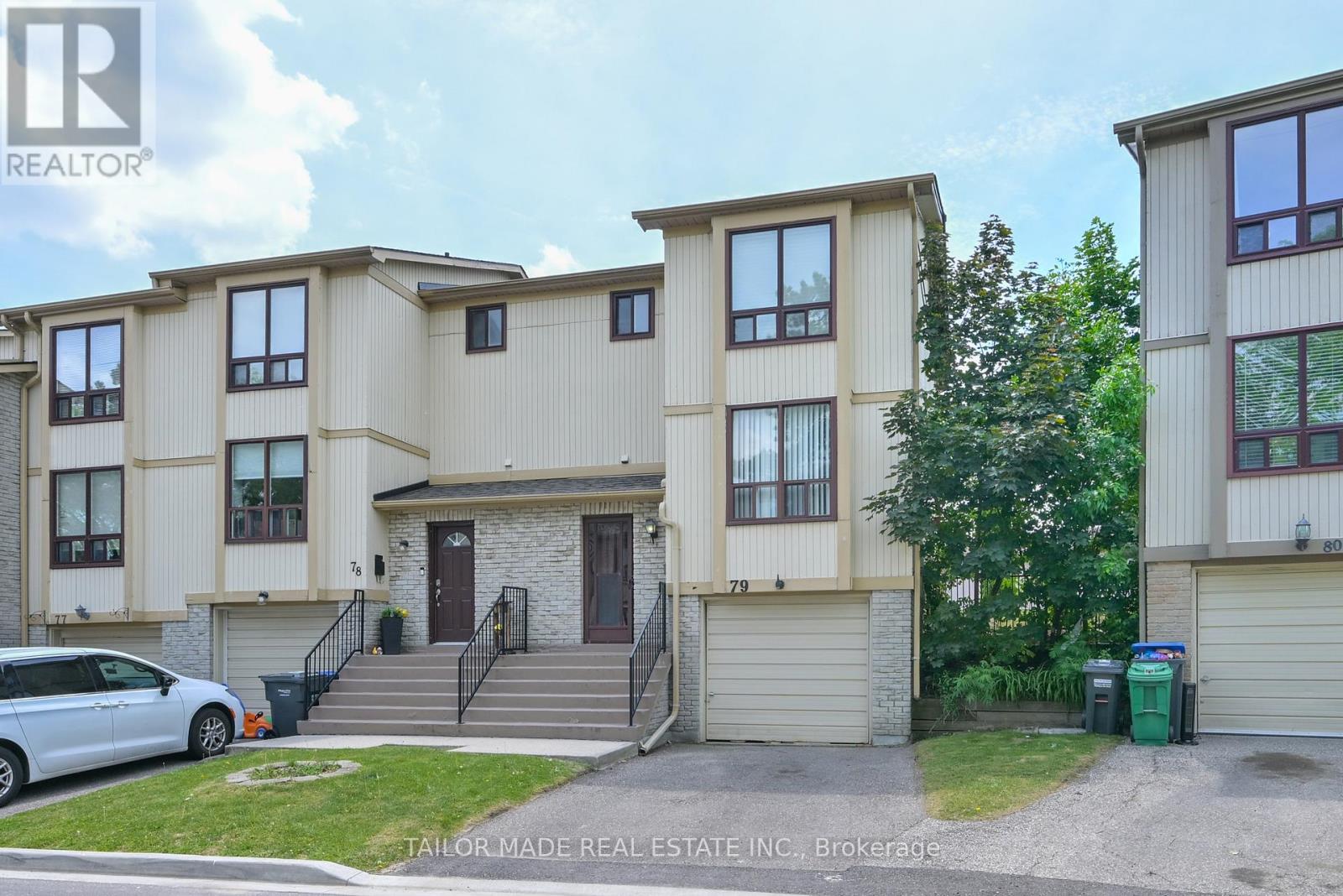 79 - 79 GUILDFORD CRESCENT Property Photo 1