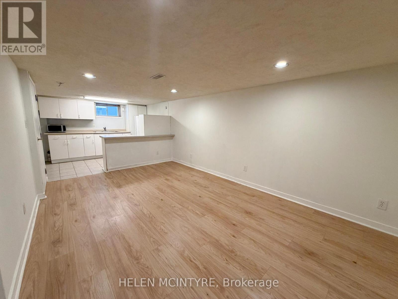 34 Dunning Crescent Property Photo 19
