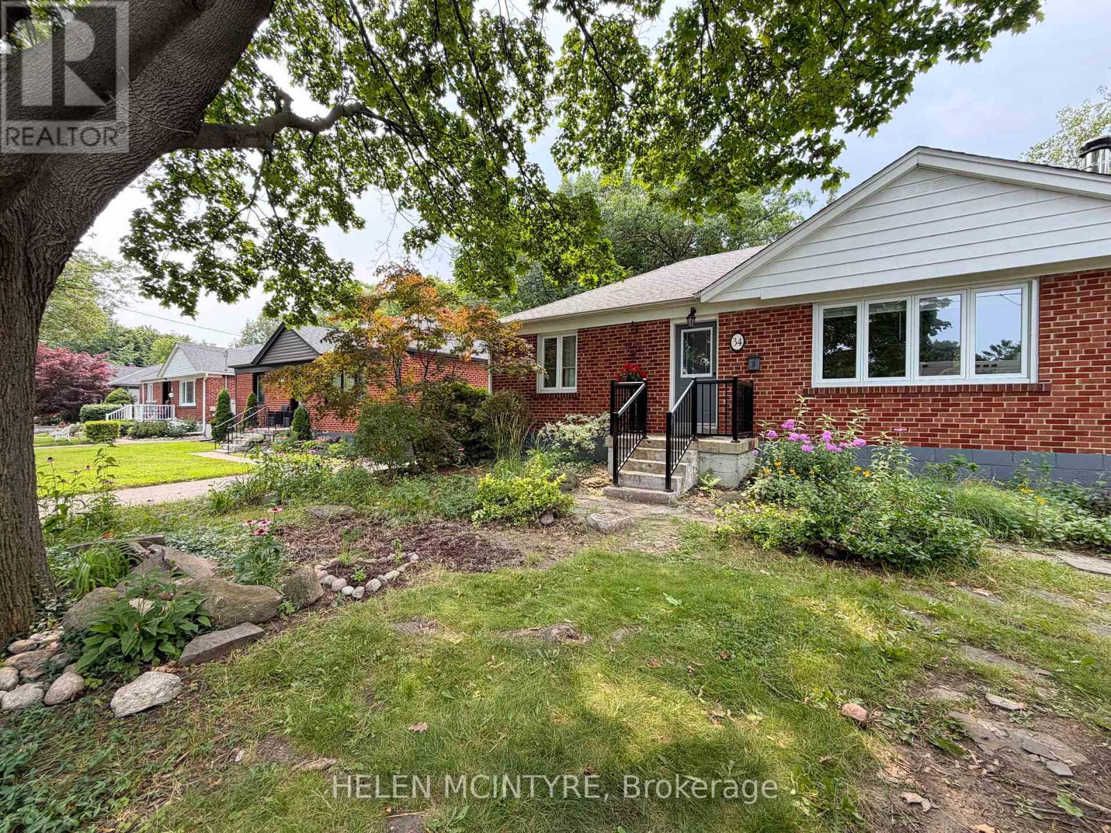 34 Dunning Crescent Property Photo 33