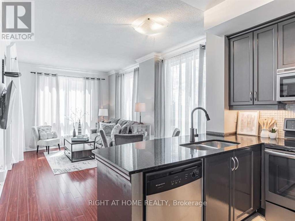207 - 2087 Lake Shore Boulevard Property Photo 4
