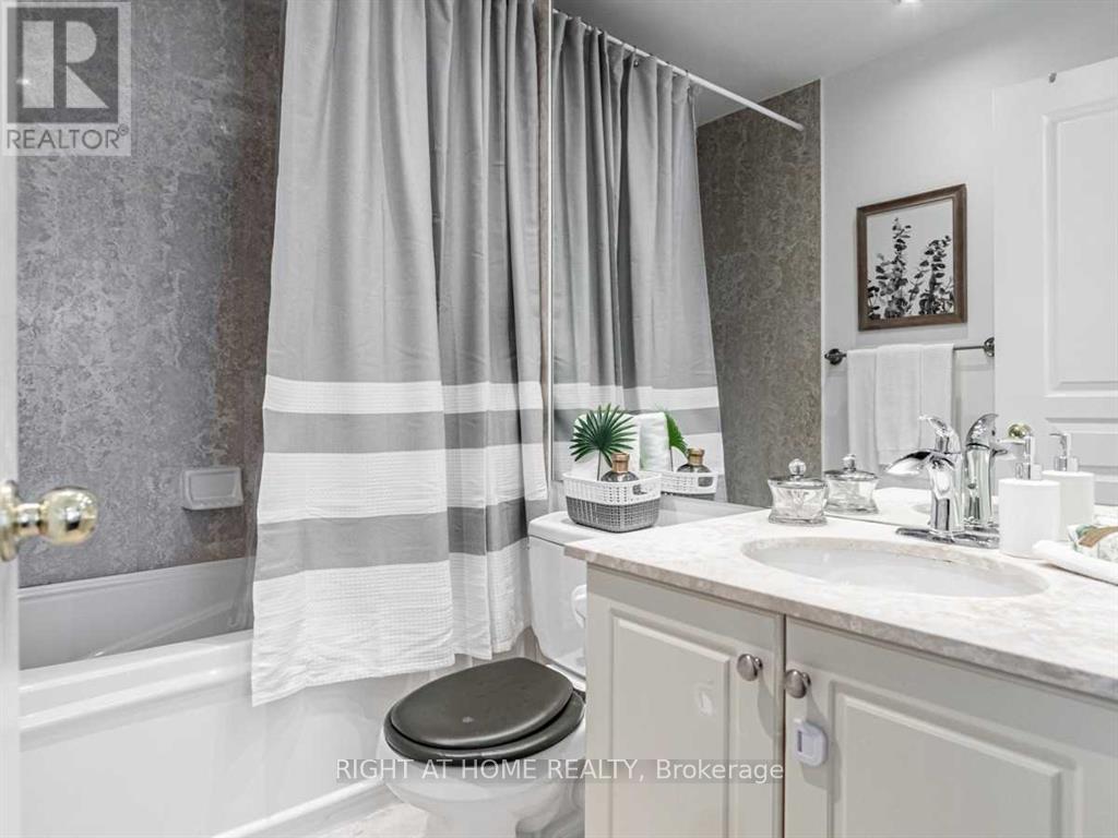 207 - 2087 Lake Shore Boulevard Property Photo 17