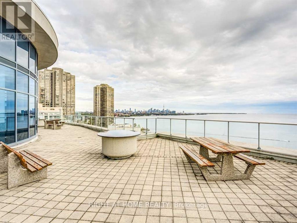 207 - 2087 Lake Shore Boulevard Property Photo 20