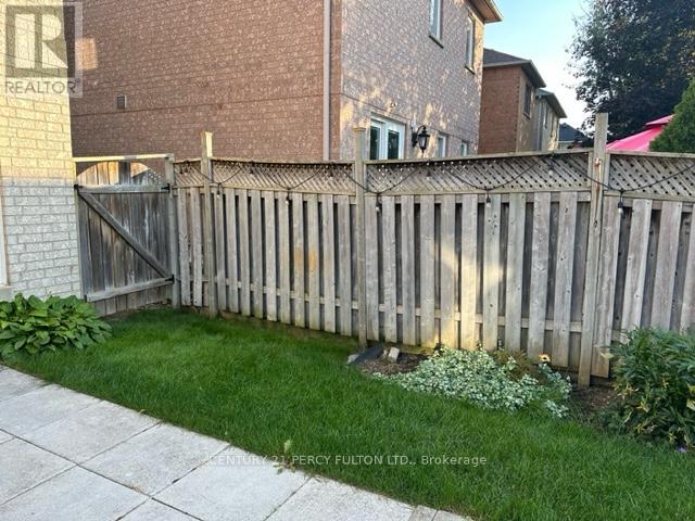 5 Hillpath Crescent Property Photo 7