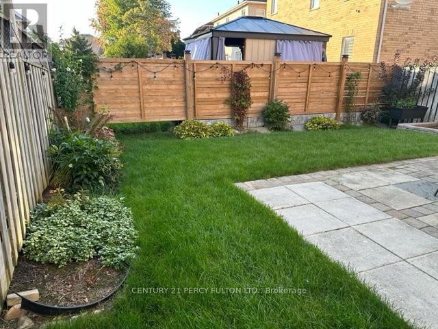 5 Hillpath Crescent Property Photo 8