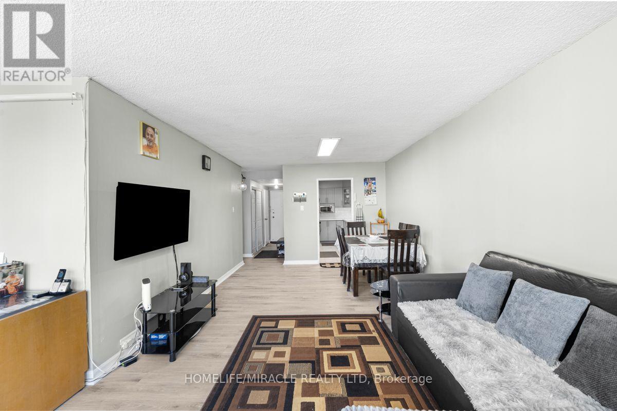 903 - 40 Panorama Court Property Photo 10